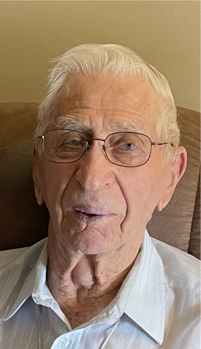 Wallace L. Bismarck